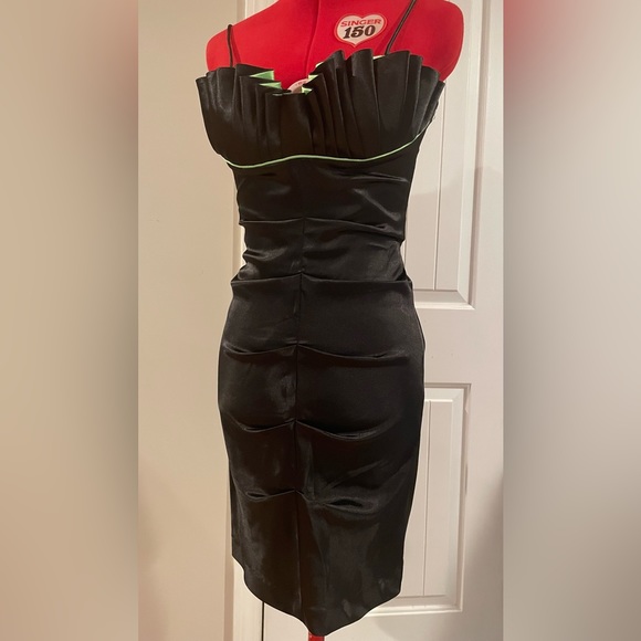Y2k 90s Black & Lime Green Satin Ruched Sleeveless Mini Dress - Picture 5 of 16